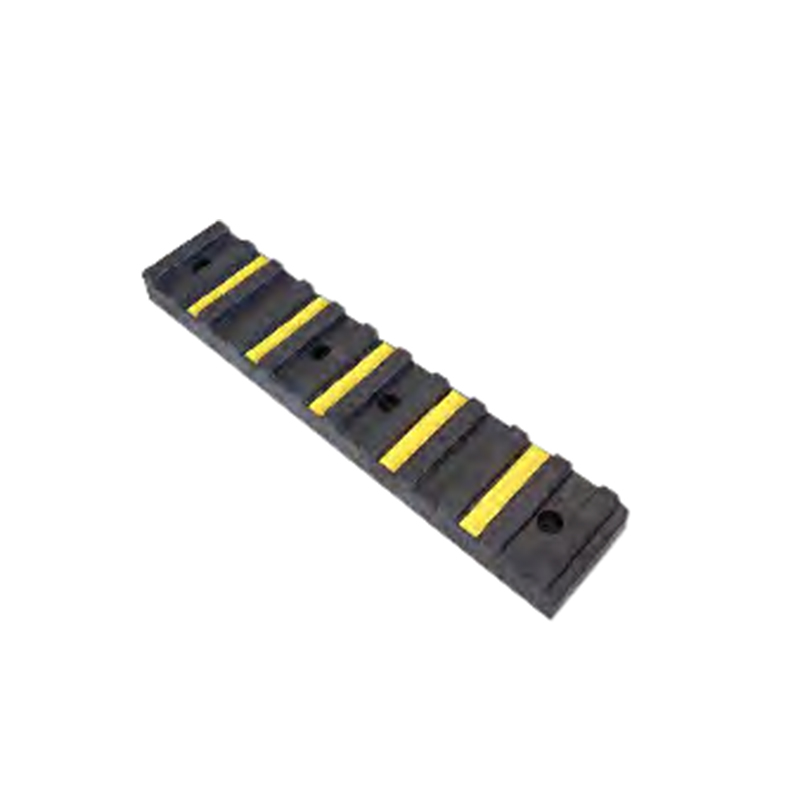 PS044 kumiset kulmasuojat